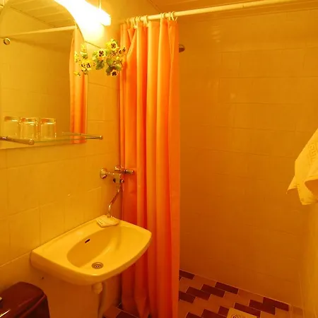 بيت ضيافة Daissy Puhkekula *