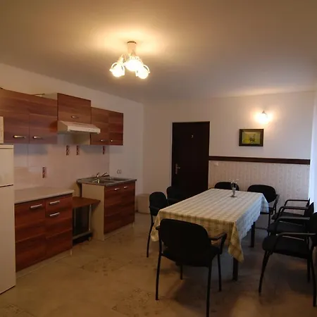 بيت ضيافة Daissy Puhkekula